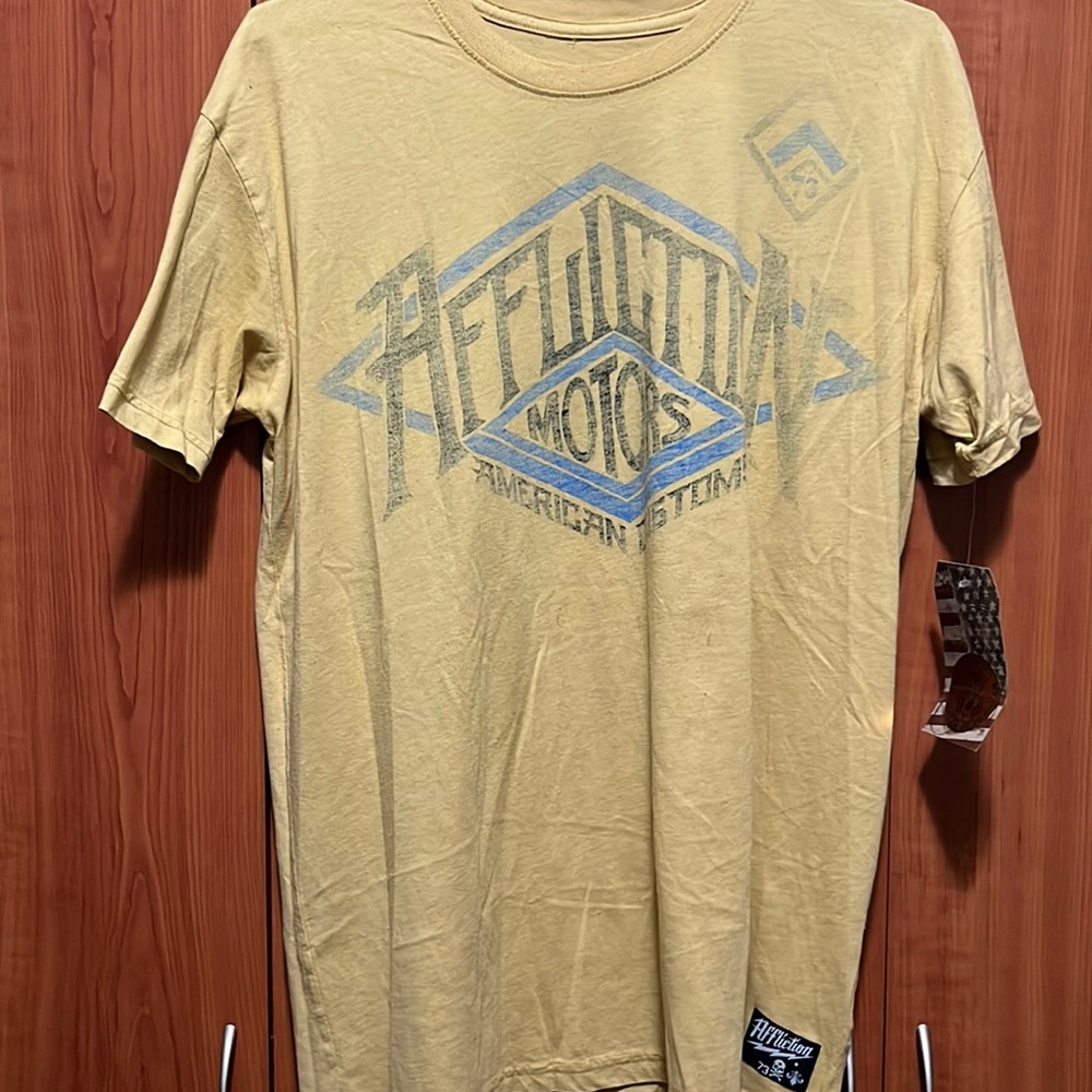 New with tags shirts